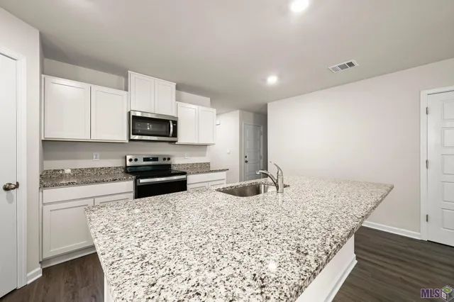 $265,900 | 2024 Lewis Loop, Zachary, LA 70791