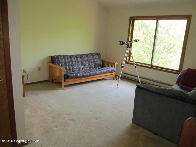 128 Totteridge Road Bushkill, PA 18324 - Photo 16 of 25 15-Loft