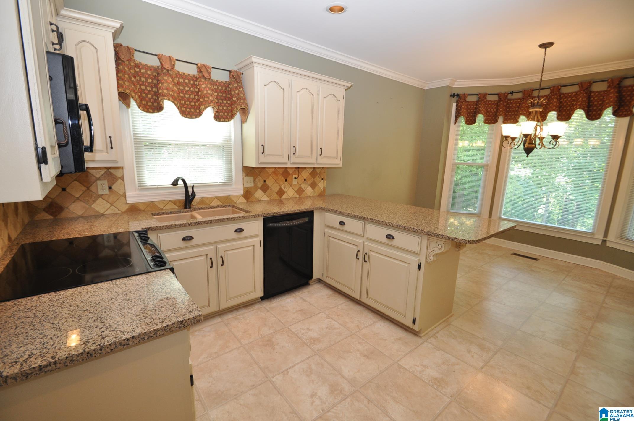 403 Norwick Circle Alabaster, AL 35007 - Photo 6 of 9