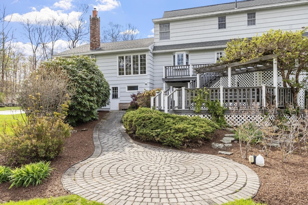 103 Brooks Station Road Princeton, MA 01541 - Photo 5 of 42