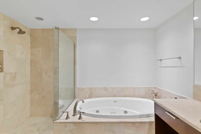 $2,399,000 | 3800 North Ocean Drive, Unit 1450, Singer Island, FL 33404