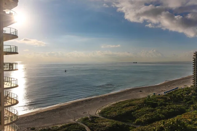 $2,399,000 | 3800 North Ocean Drive, Unit 1450, Singer Island, FL 33404