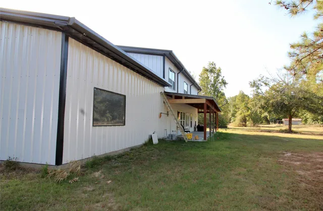 $475,000 | 111 10th Street, Shepherd, TX 77371