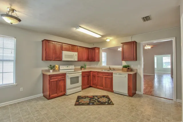 $1,650 | 2665 Fairmount Lane, Tallahassee, FL 32308