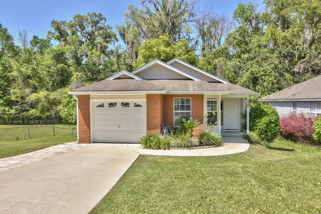 $1,650 | 2665 Fairmount Lane, Tallahassee, FL 32308