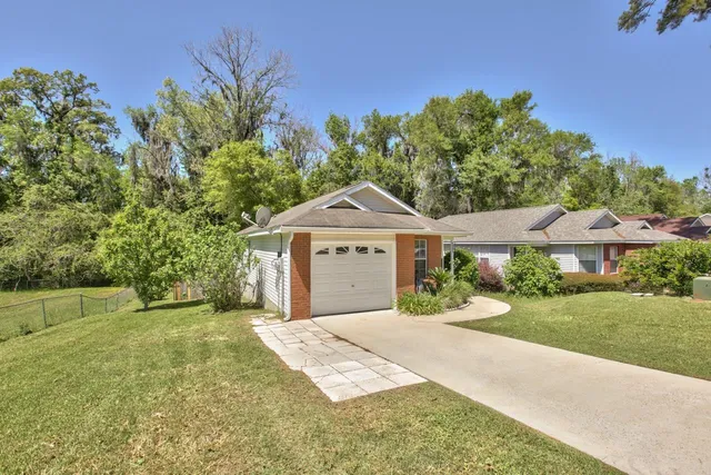 $1,650 | 2665 Fairmount Lane, Tallahassee, FL 32308