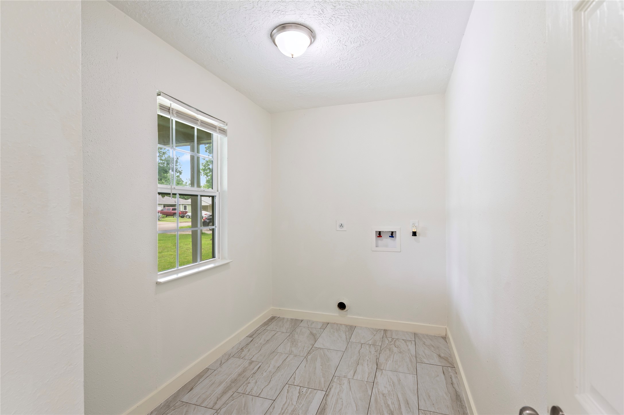 504 Burke Road Pasadena, TX 77506 - Photo 15 of 26