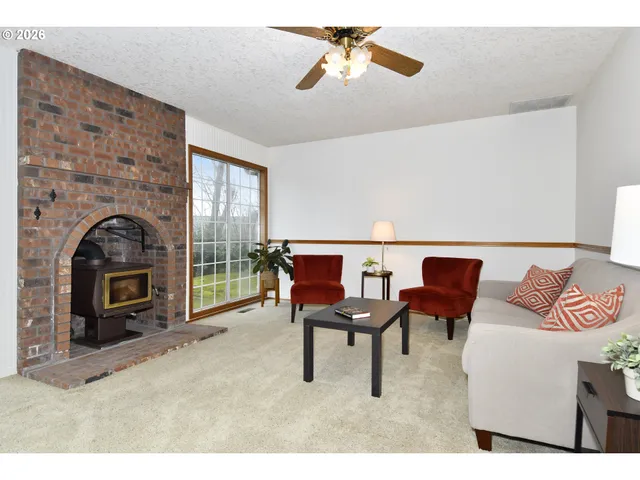 $590,000 | 17915 Monticello Drive, Gladstone, OR 97027