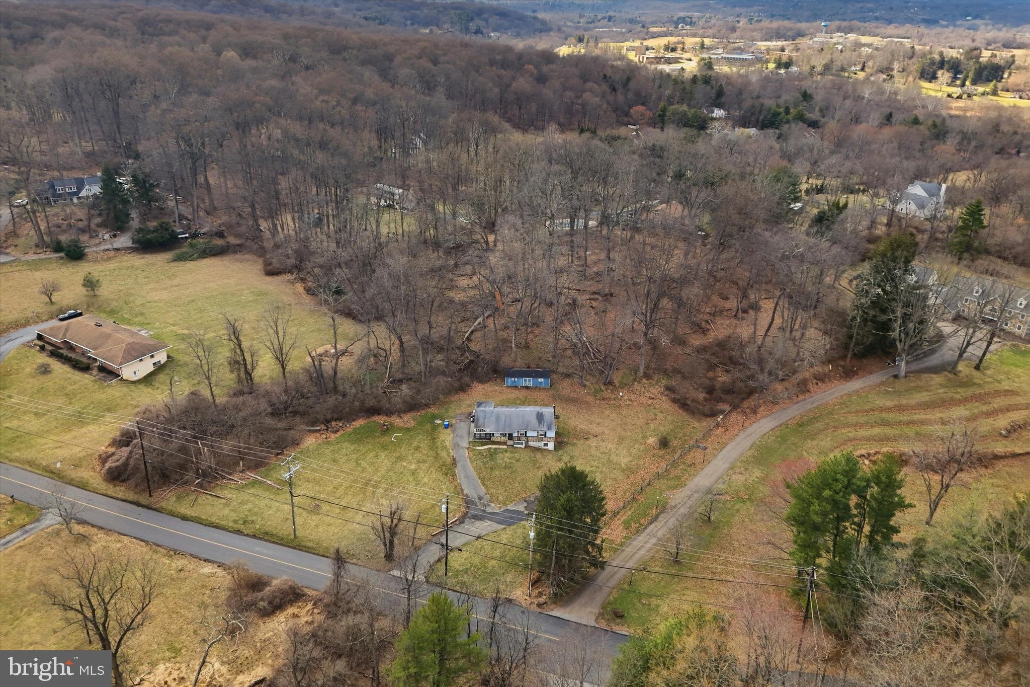 129 Locksley Road Glen Mills, PA 19342 - Photo 34 of 36