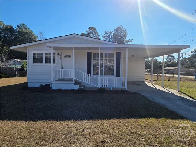 $1,600 | 407 West 9th Street, Rincon, GA 31326