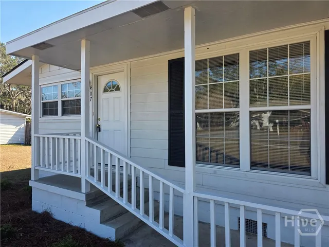 $1,600 | 407 West 9th Street, Rincon, GA 31326