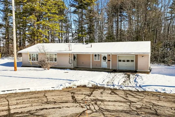 $435,000 | 224 Congress Circle, Topsham, ME 04086