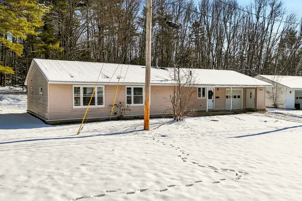 $435,000 | 224 Congress Circle, Topsham, ME 04086
