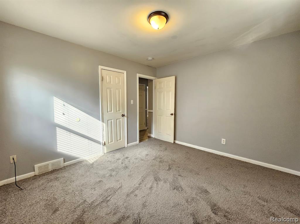 26495 Monticello Street Inkster, MI 48141 - Photo 5 of 20