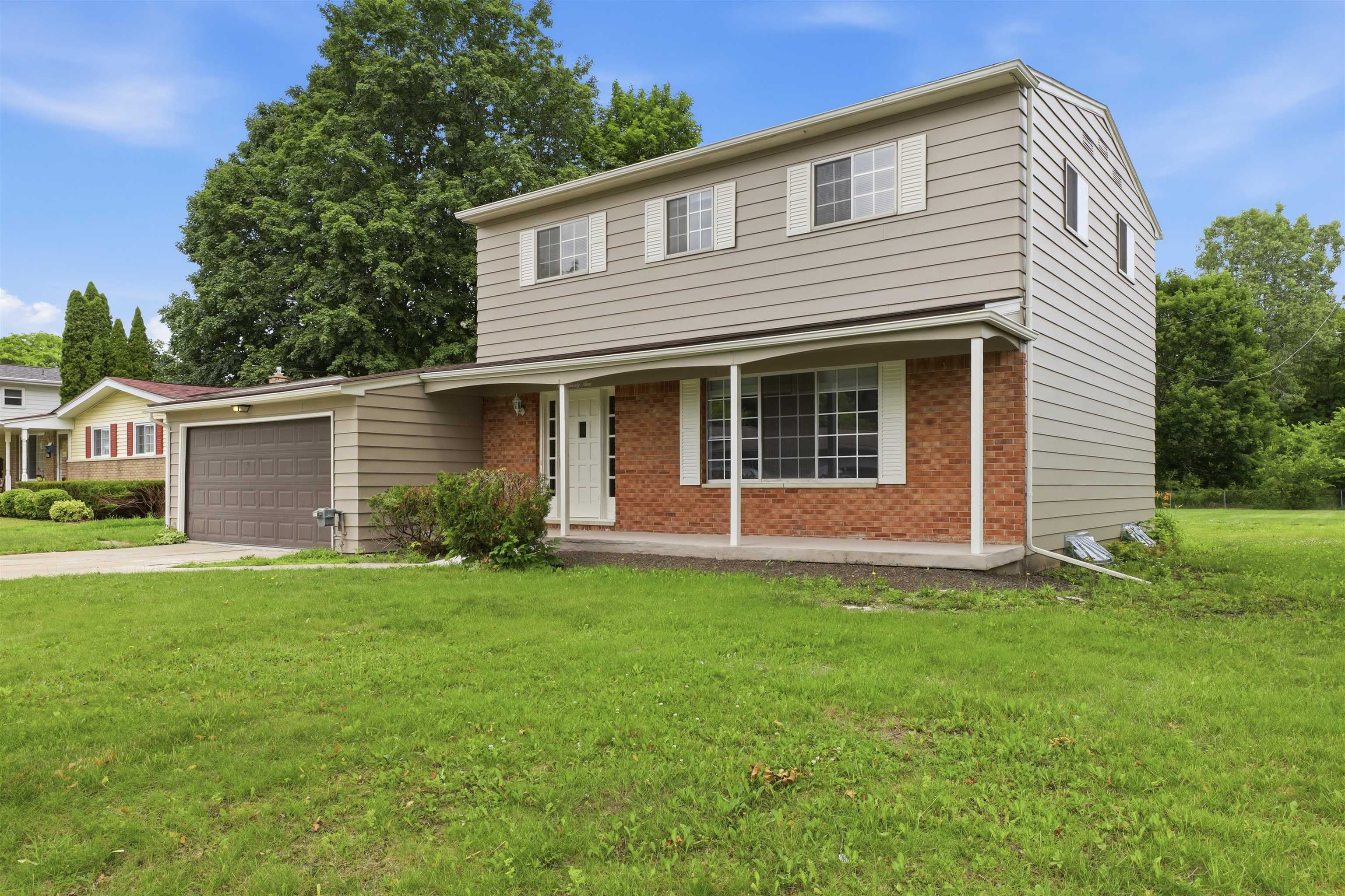 929 Springview Drive Flushing, MI 48433 - Photo 3 of 44