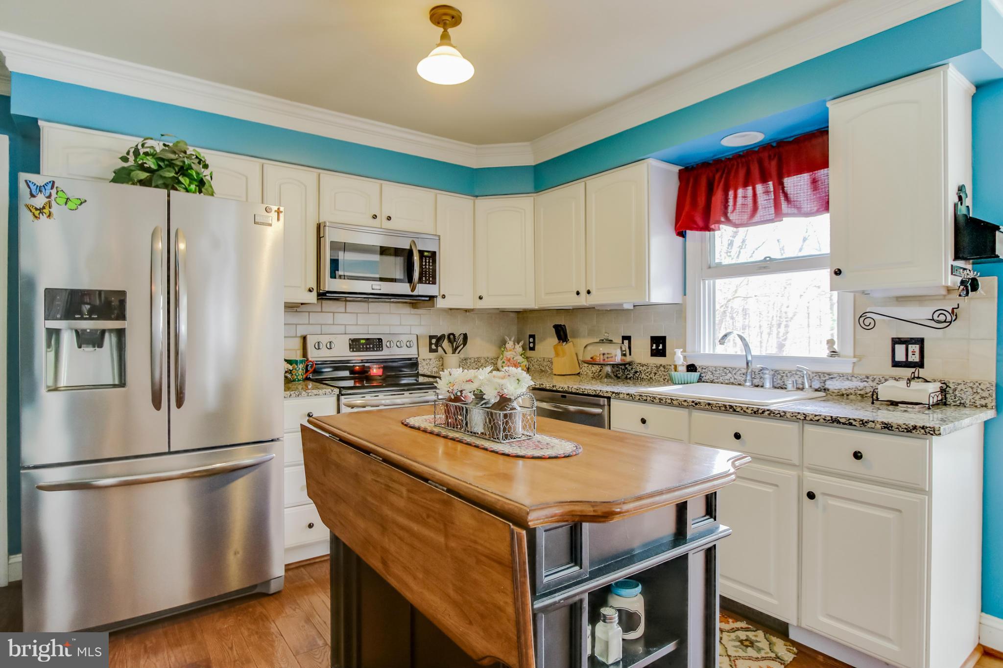 1940 Long Corner Road Mount Airy, MD 21771 - Photo 12 of 30 Kitchen