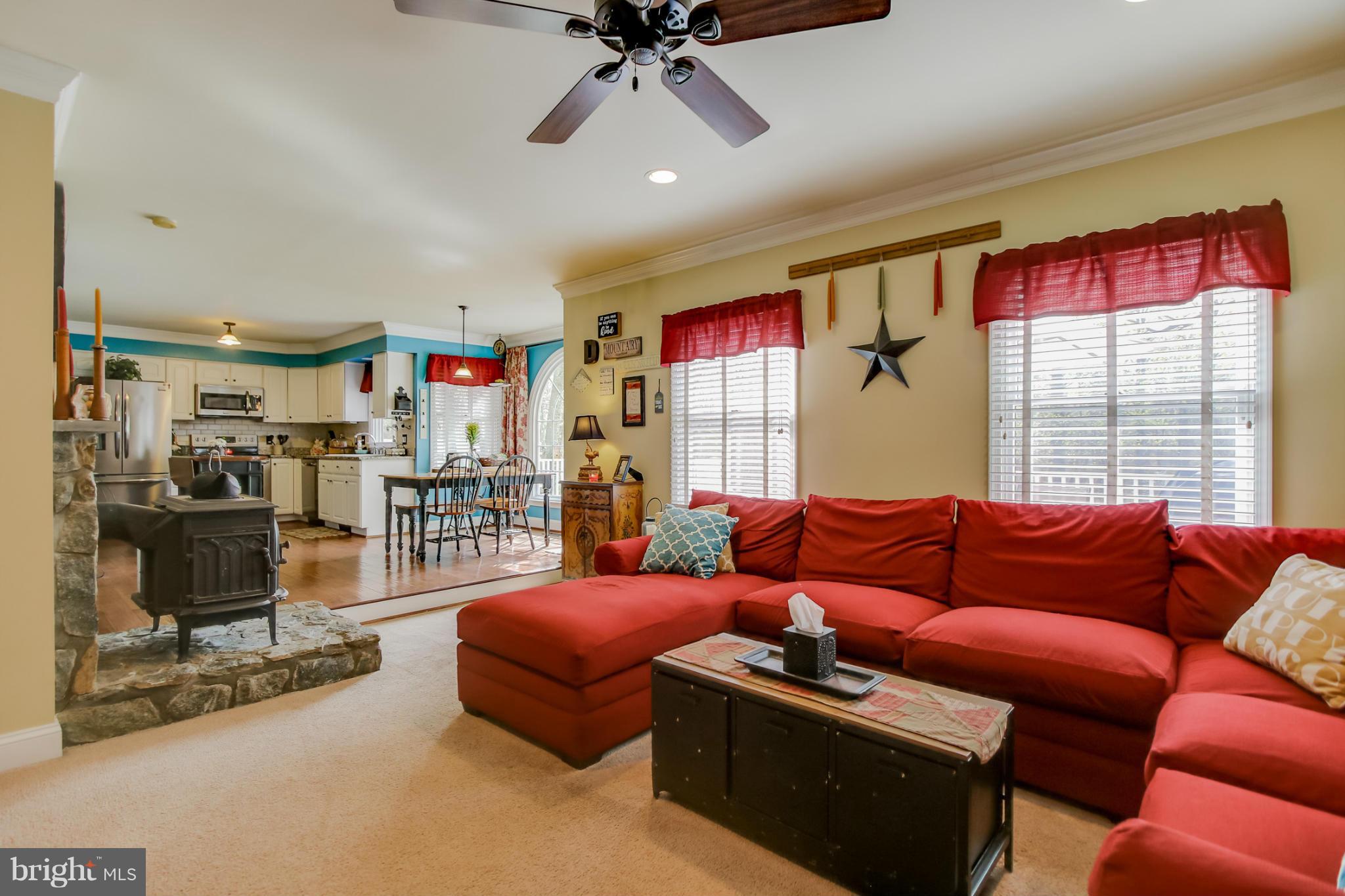 1940 Long Corner Road Mount Airy, MD 21771 - Photo 13 of 30 Family Room