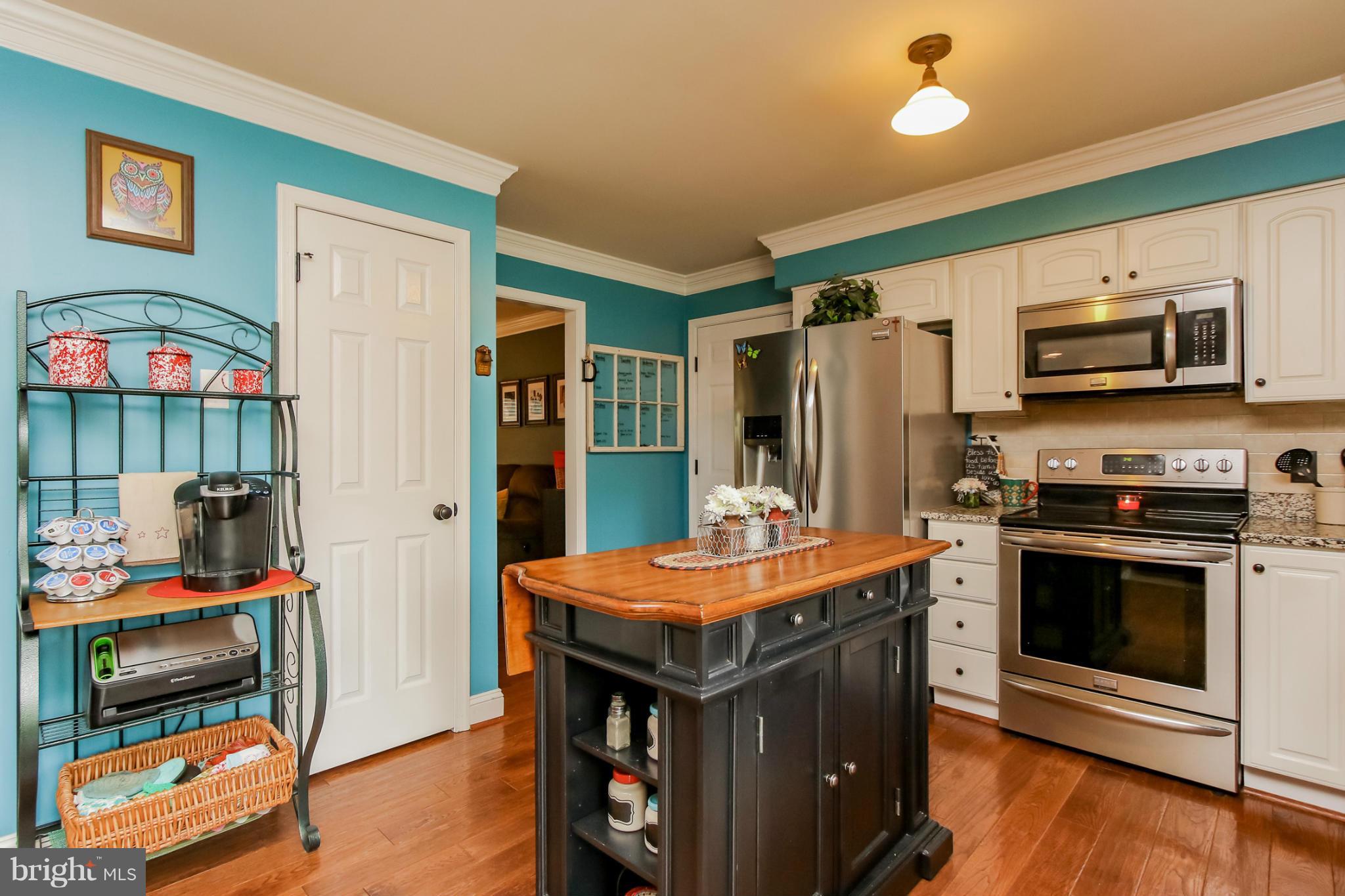 1940 Long Corner Road Mount Airy, MD 21771 - Photo 8 of 30 Kitchen
