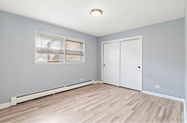 $2,100 | 2308 Oakton Street, Unit 1, Park Ridge, IL 60068