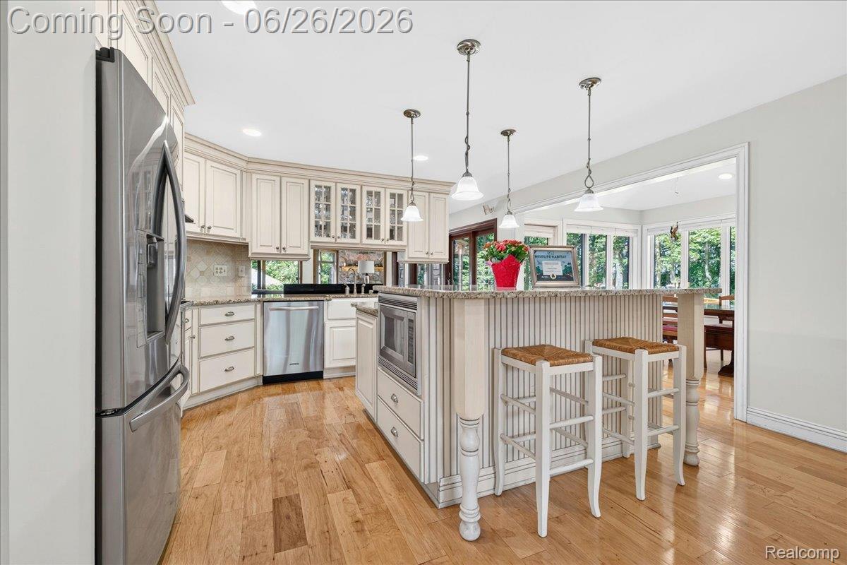 29498 East River Road Grosse Ile, MI 48138 - Photo 12 of 66 Chef's Kitchen