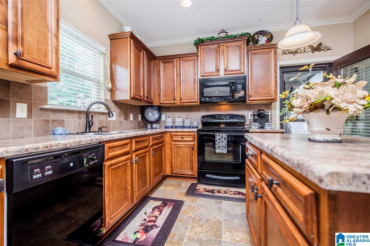 2059 Kerry Circle Calera, AL 35040 - Photo 16 of 37