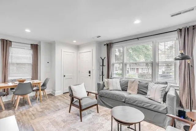 $3,400 | 5053 Walker Street, North Charleston, SC 29405