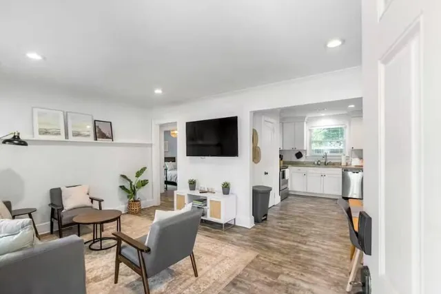 $3,400 | 5053 Walker Street, North Charleston, SC 29405