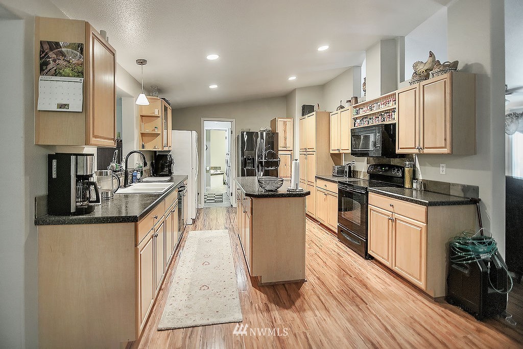 255 Turk Road Longview, WA 98632 - Photo 12 of 40
