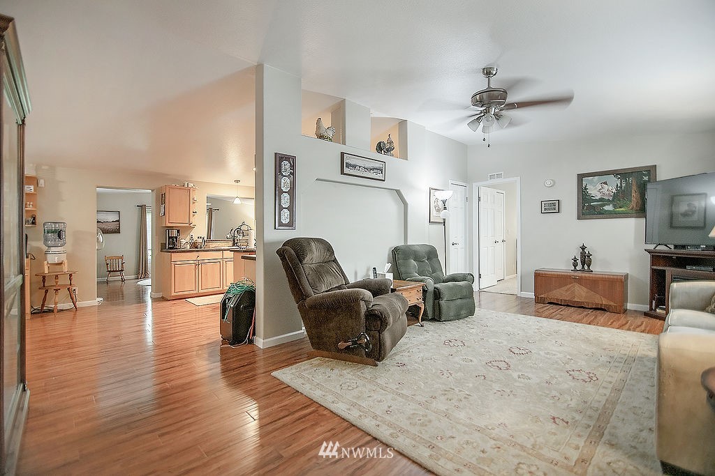 255 Turk Road Longview, WA 98632 - Photo 8 of 40