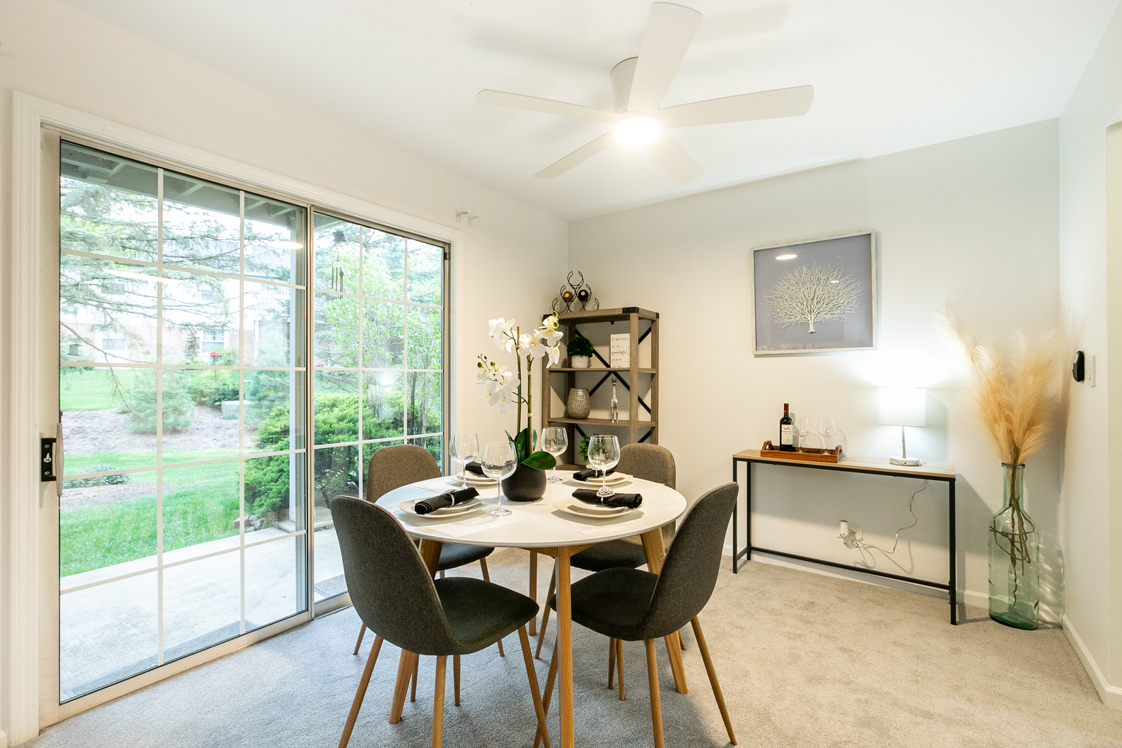 1900 Gresham Circle, Unit B Wheaton, IL 60189 - Photo 6 of 19 a dining room with furniture and window