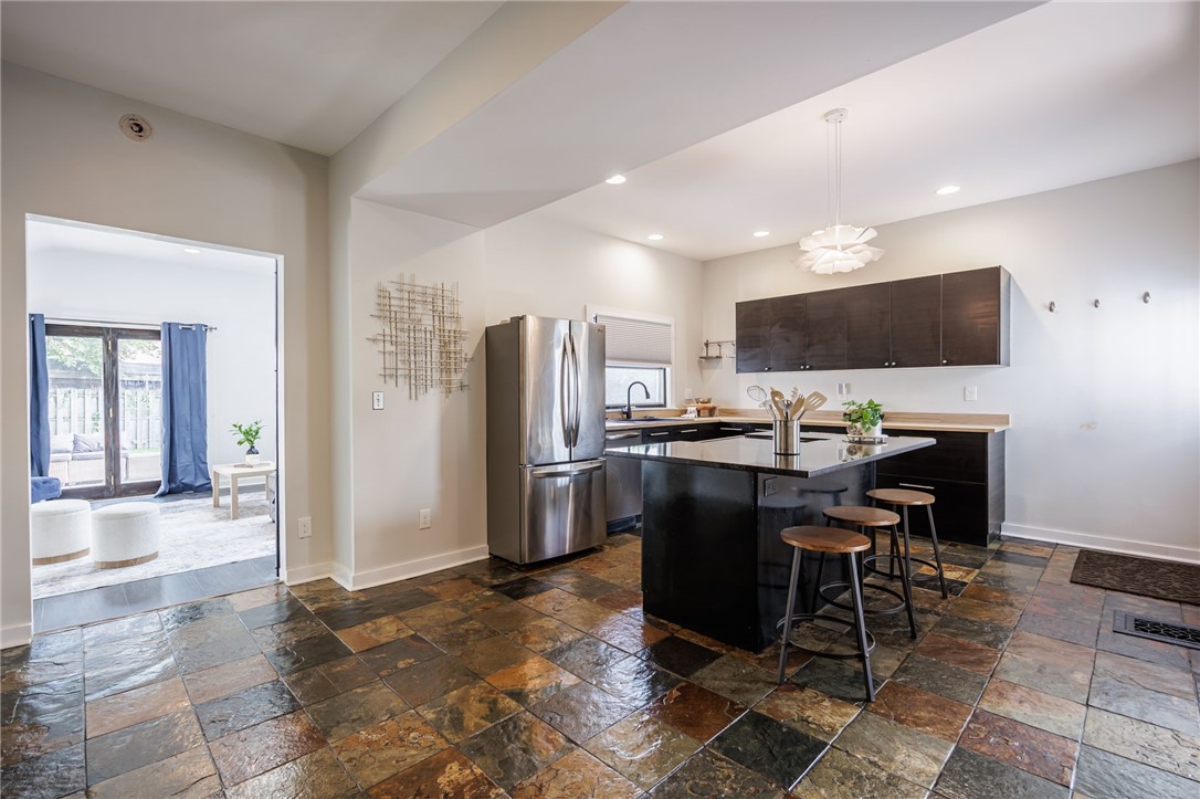 95 Alexander Street Rochester, NY 14620 - Photo 4 of 44