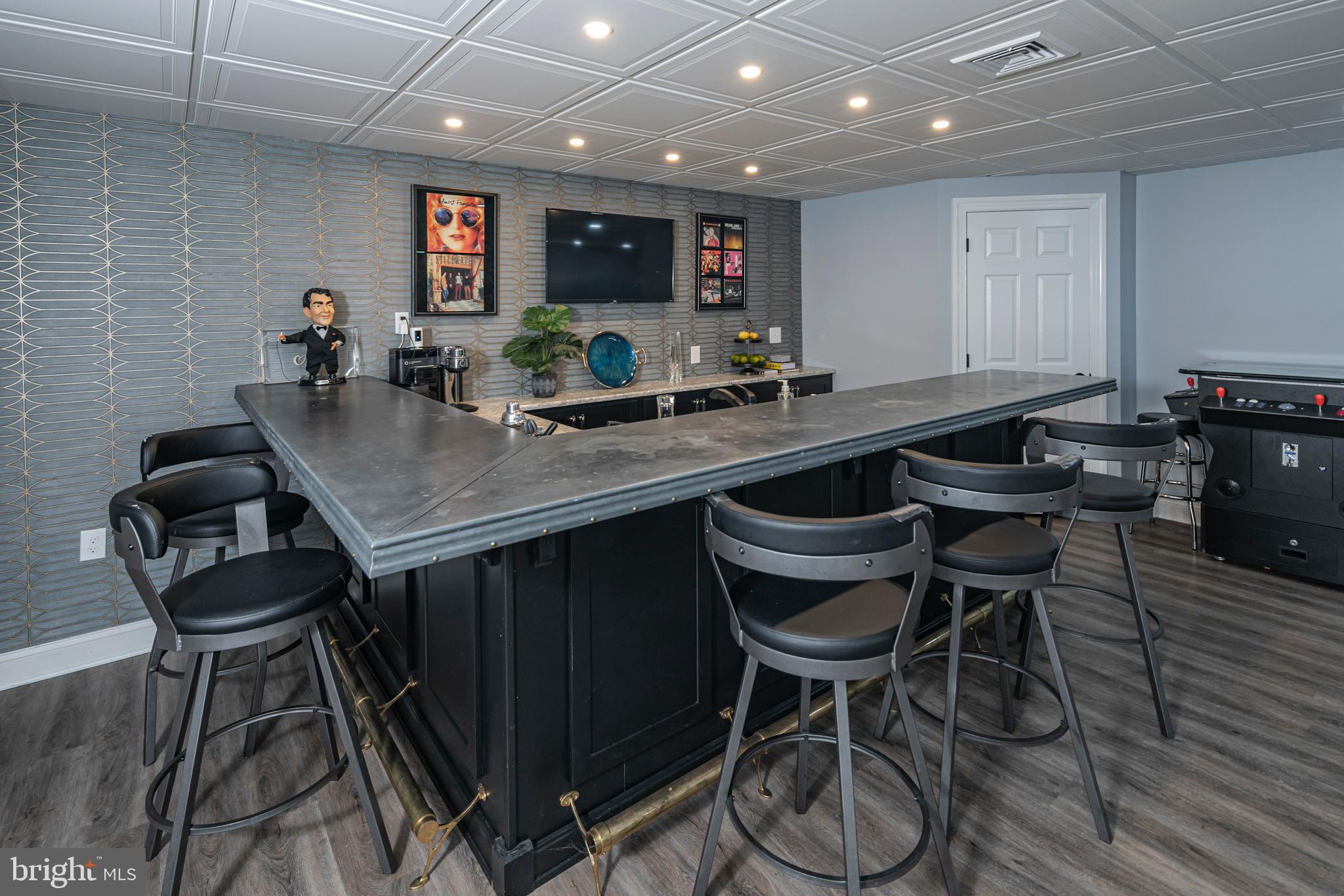 173 Christopher Drive Princeton, NJ 08540 - Photo 43 of 61 a kitchen with a table and chairs
