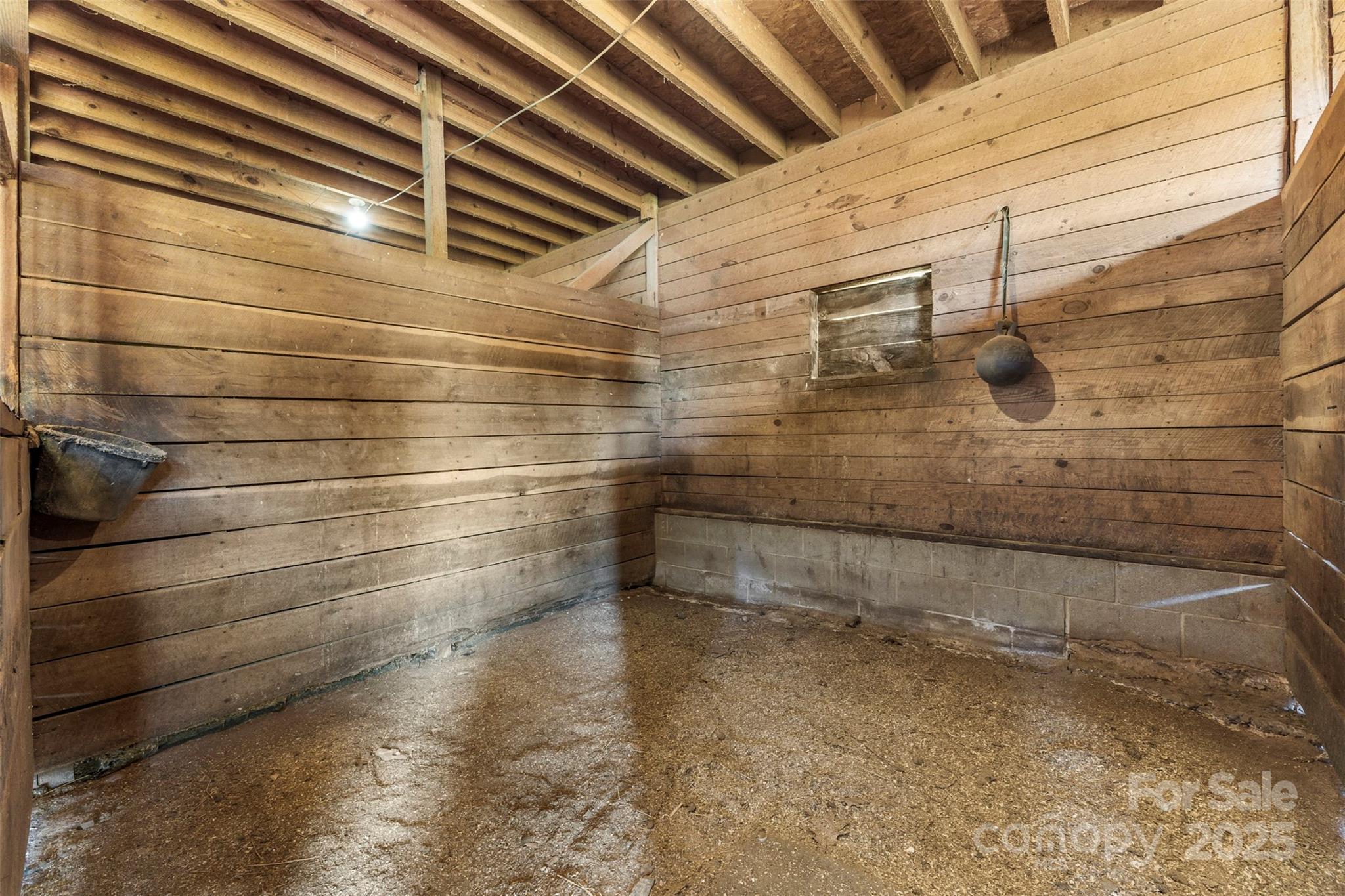 320 Huffstetler Lake Road Dallas, NC 28034 - Photo 35 of 47 a bathroom with a shower