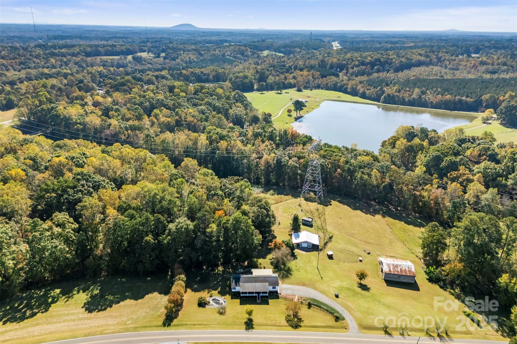 320 Huffstetler Lake Road Dallas, NC 28034 - Photo 6 of 47 a view of a city