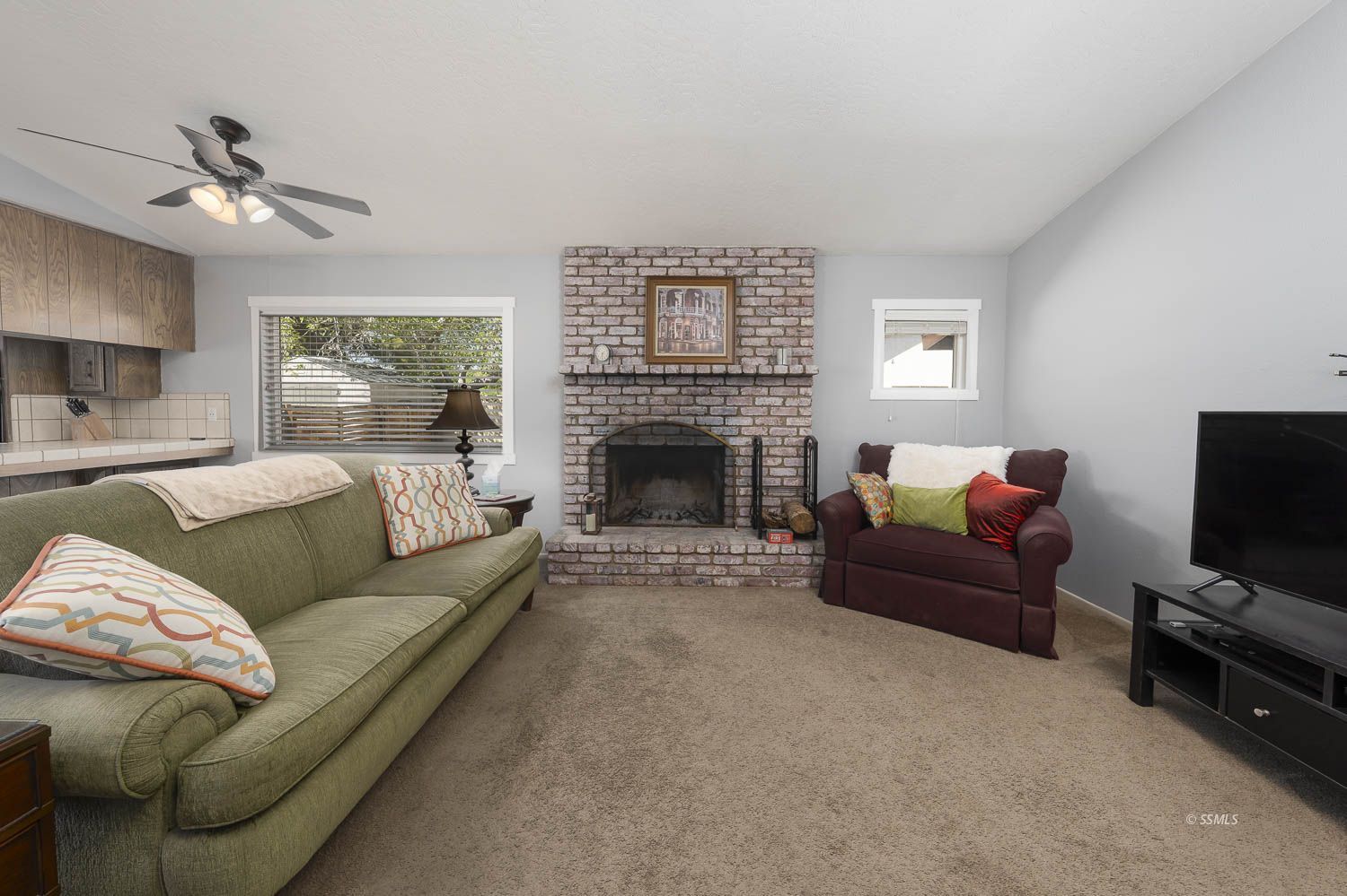 921 Randall Street Ridgecrest, CA 93555 - Photo 9 of 45