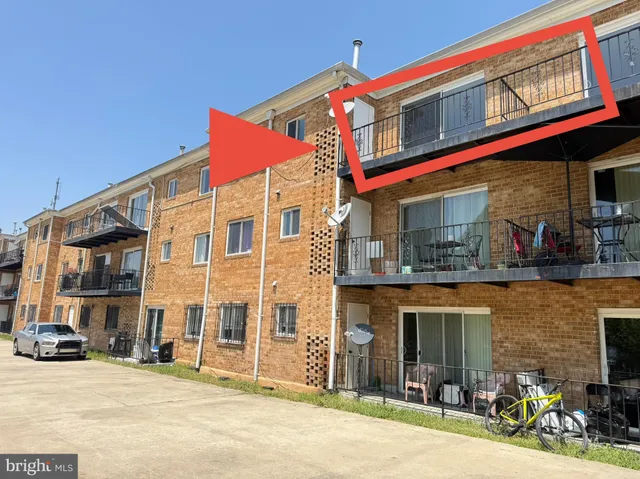 $140,000 | 5009 D Street Southeast, Unit 303, Washington, DC 20019