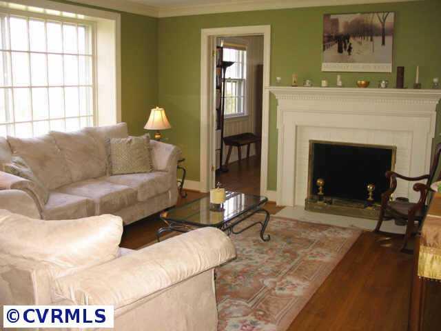 8327 Abbey Road Richmond, VA 23235 - Photo 2 of 6 Gallery Image 2