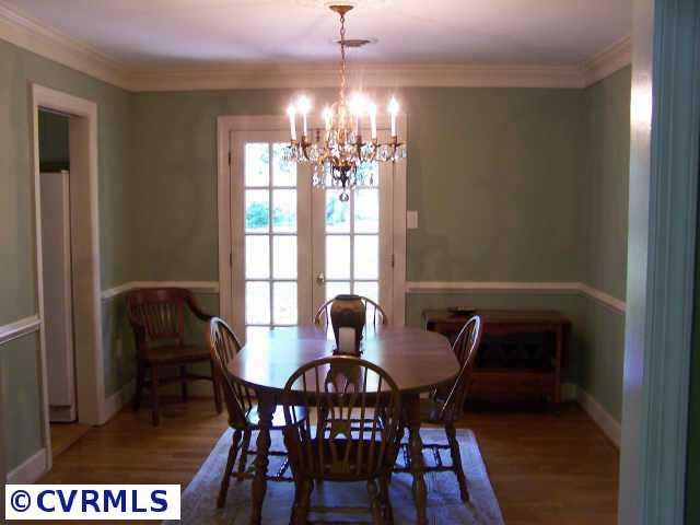 8327 Abbey Road Richmond, VA 23235 - Photo 4 of 6 Gallery Image 4