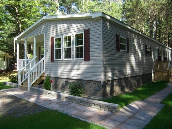2196-18 Sanford Road Wells, ME 04090 - Photo 3 of 19 Gallery Image 3