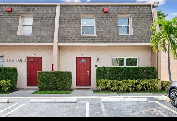 $329,000 | 3311 Mallard Close, Unit 51, Pompano Beach, FL 33064