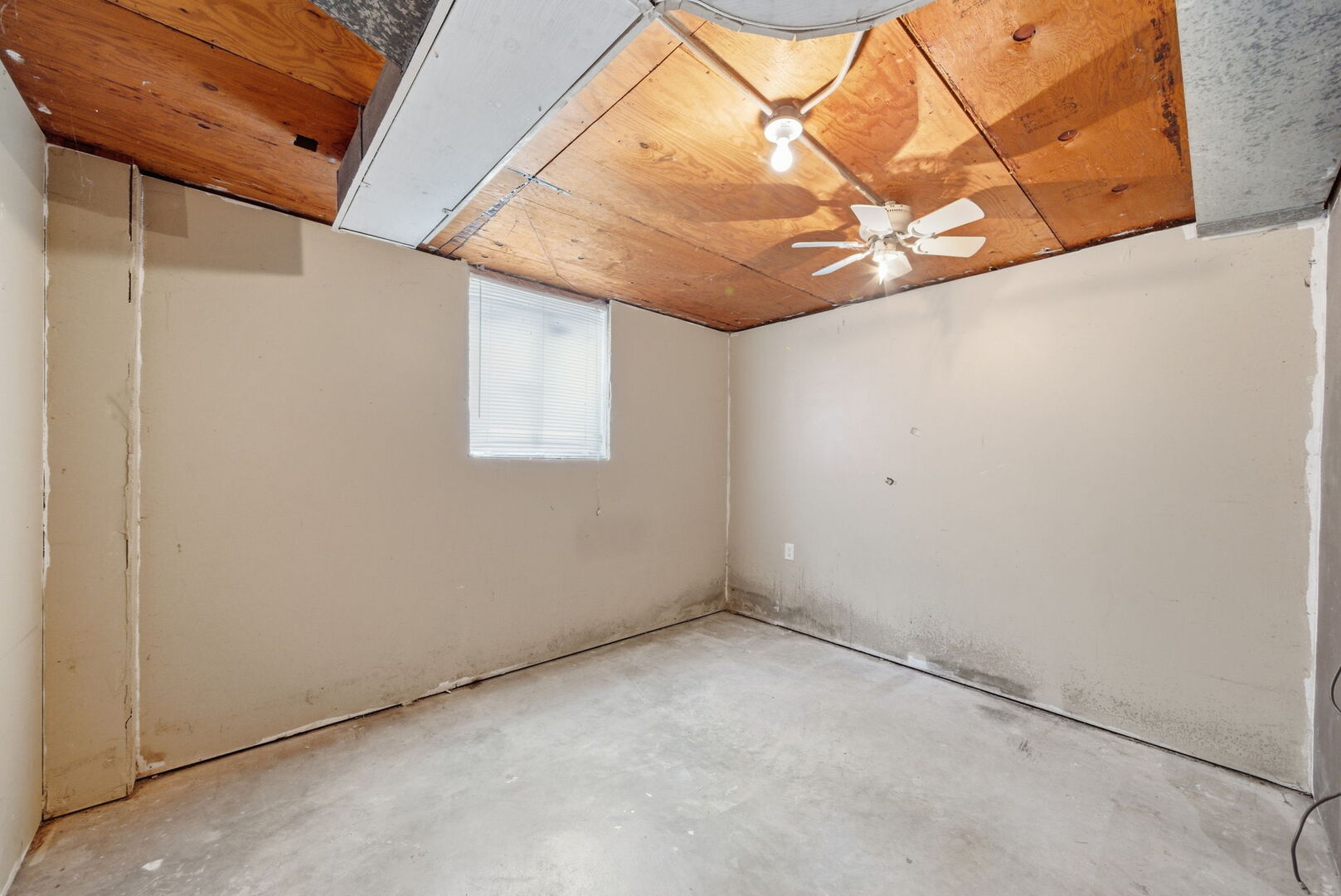 418 Hamrick Avenue Romeoville, IL 60446 - Photo 12 of 17 Gallery Image 12
