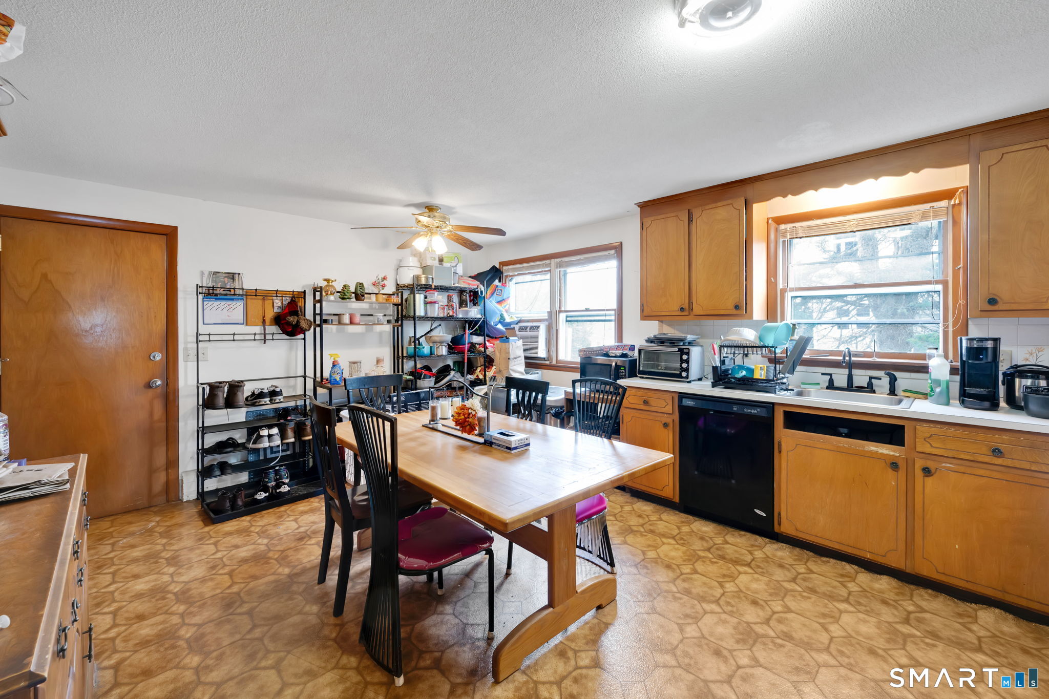 26 Upton Street New Britain, CT 06051 - Photo 14 of 21