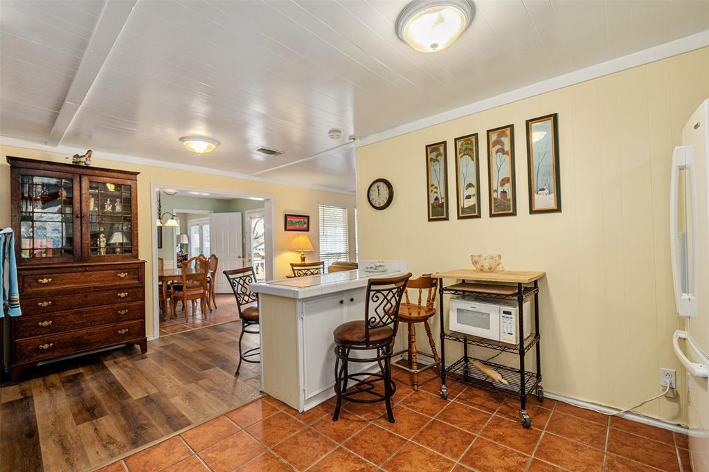 1210 Aloha Road Tool, TX 75143 - Photo 10 of 31 Gallery Image 10