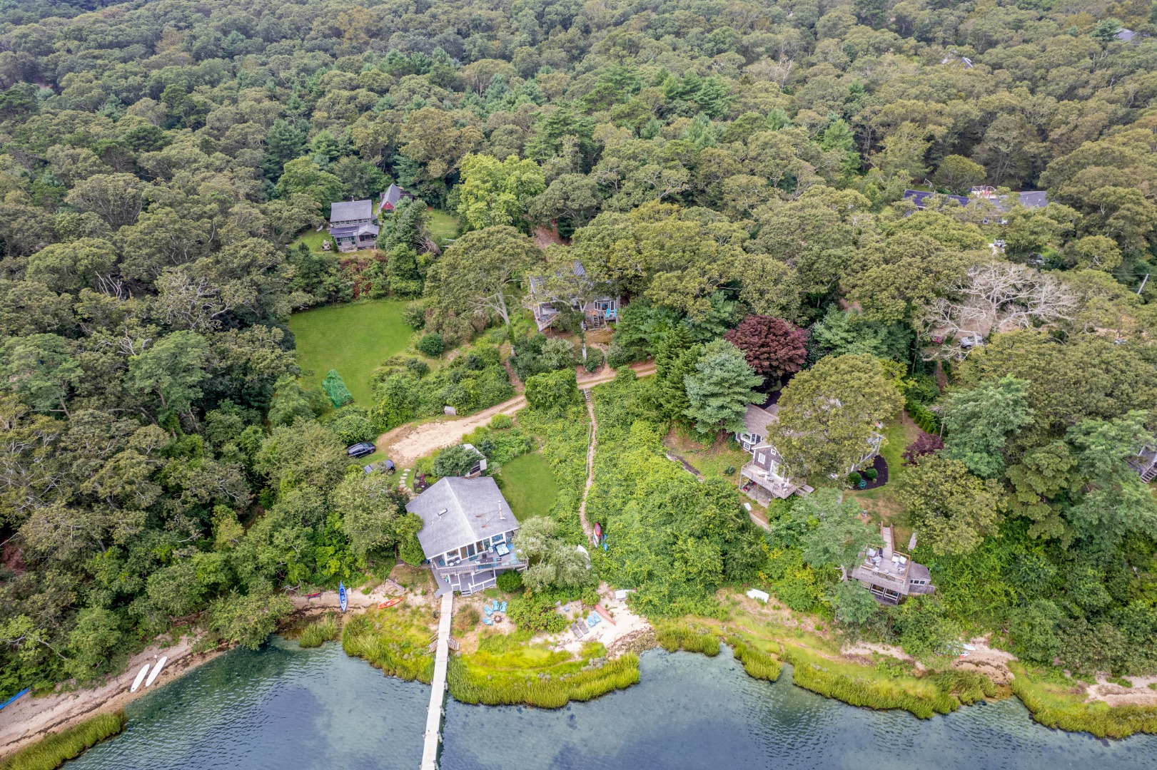 126 Border Road Vineyard Haven, MA 02568 - Photo 8 of 31 Gallery Image 8
