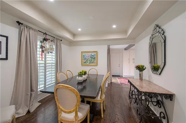 $1,200,000 | 7 Le Mans Court, Prairie Village, KS 66208