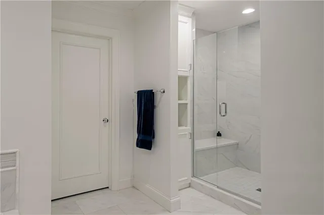 $1,200,000 | 7 Le Mans Court, Prairie Village, KS 66208