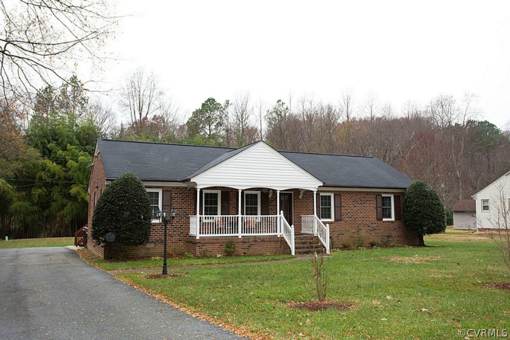 40 Arkwright Road North Chesterfield, VA 23236 - Photo 1 of 24 Gallery Image 1