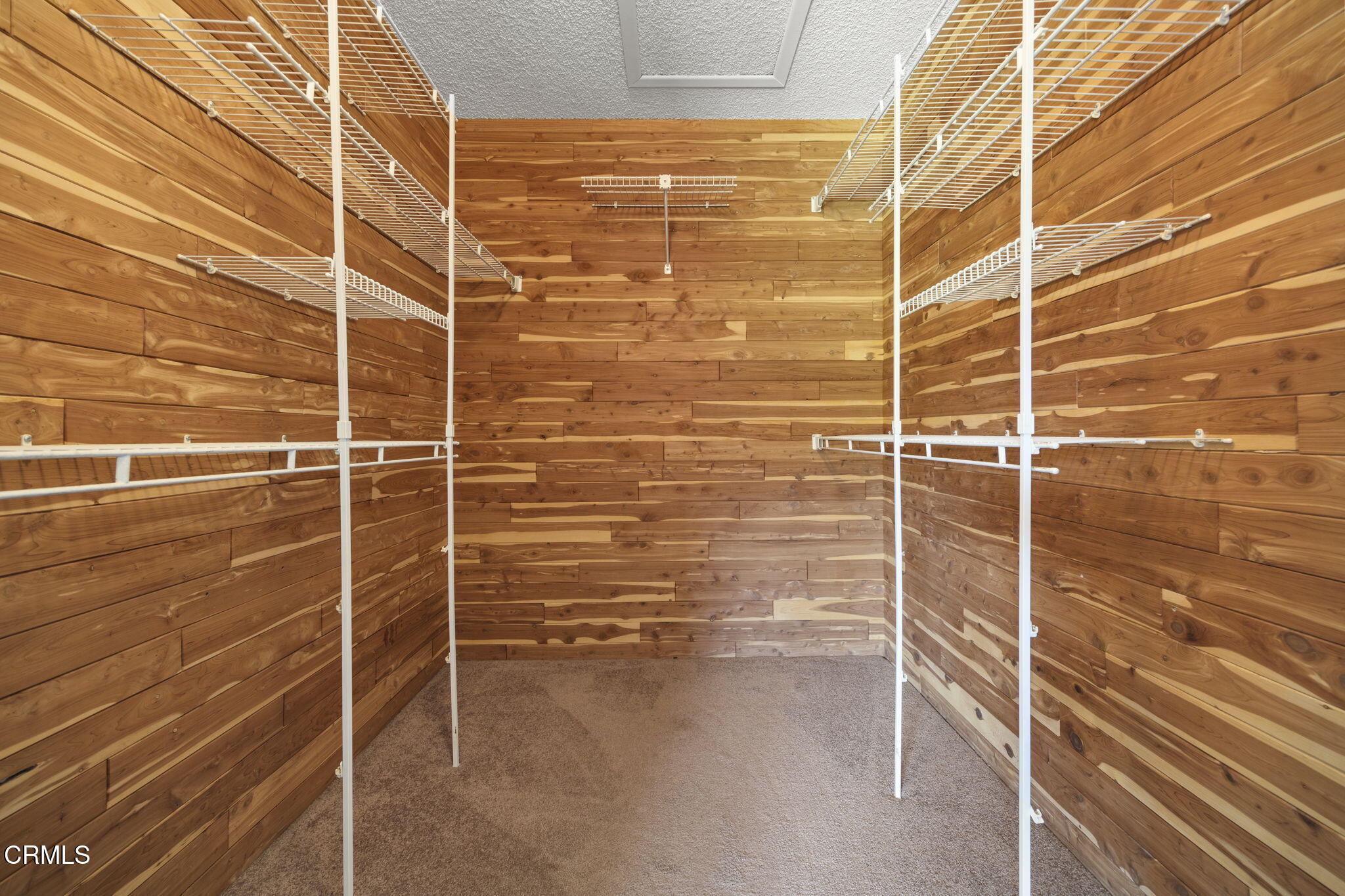 2730 Oarfish Lane Oxnard, CA 93035 - Photo 25 of 49 32-web-or-mls-Upmarketmedia_2730Oar-114