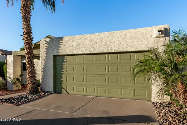 a view of a entryway door of the house