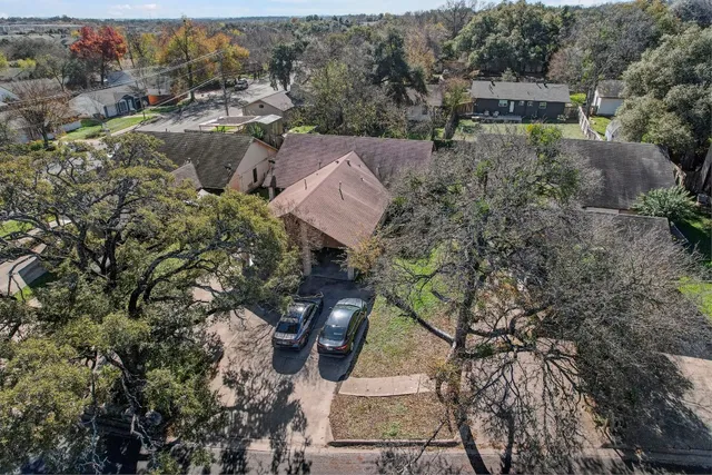 an aerial view of multiple house